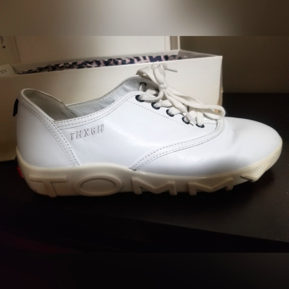 Tommy sneakers